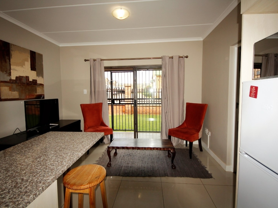 To Let 1 Bedroom Property for Rent in Tuscany Ridge North West